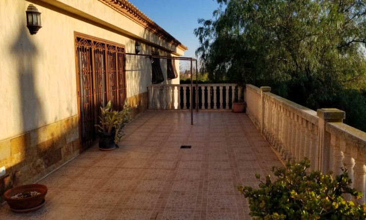 Resale - Villa -
Alicante - Moralet - Cañada del Fenollar
