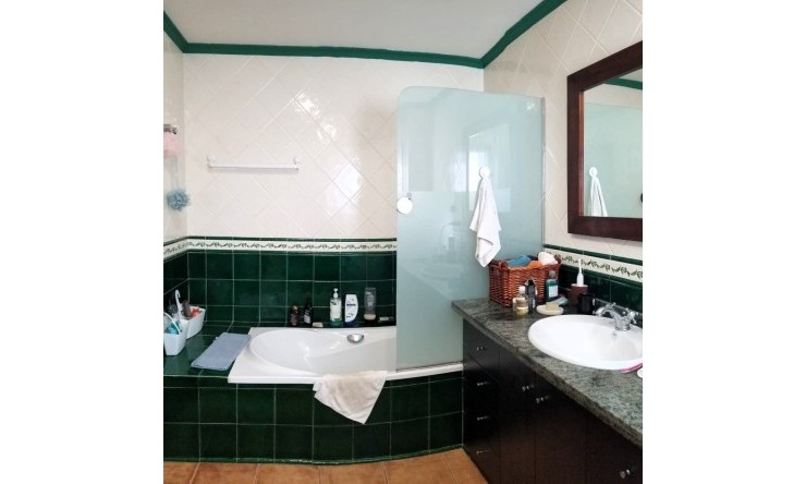 Resale - Villa -
Alicante - Moralet - Cañada del Fenollar