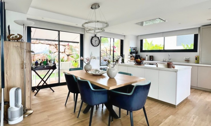 Revente - Villa -
Polop