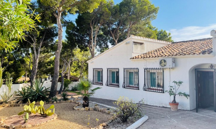 Location à long terme - Villa -
Altea