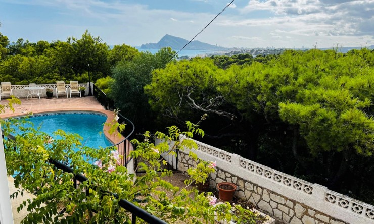 Location à long terme - Villa -
Altea