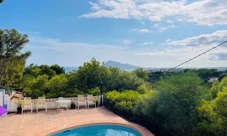 Location à long terme - Villa -
Altea