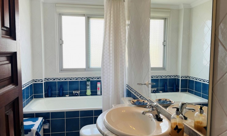 Location à long terme - Villa -
Altea