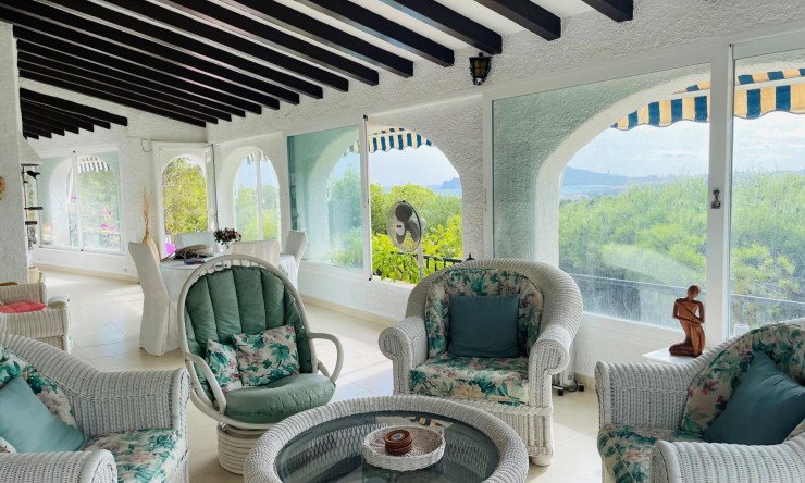 Location à long terme - Villa -
Altea