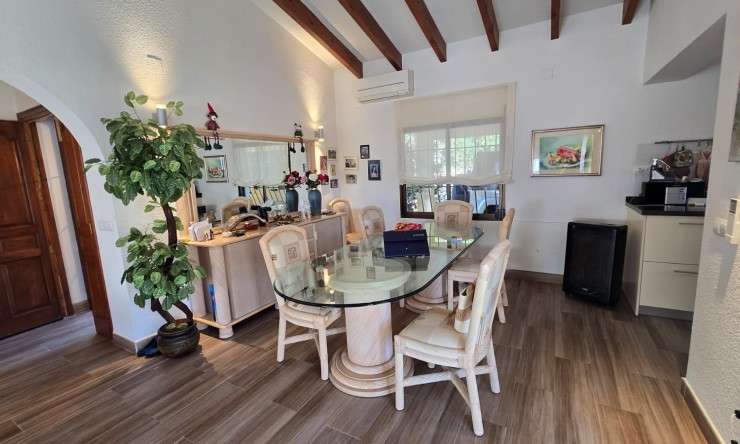 Revente - Villa -
Altea - Urbanización Santa Clara