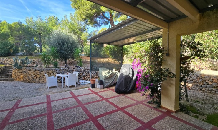 Revente - Villa -
Altea - Urbanización Santa Clara