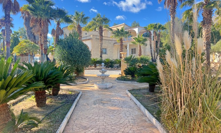 Long Term Rental - Villa -
La Nucía