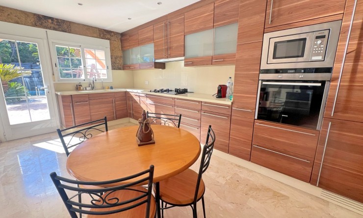 Long Term Rental - Villa -
La Nucía