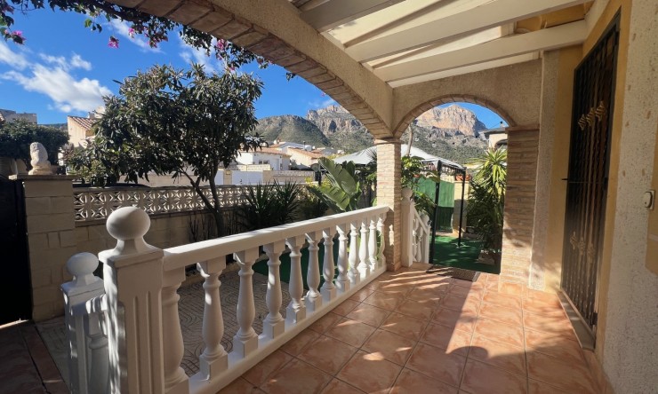 Long Term Rental - Villa -
Polop