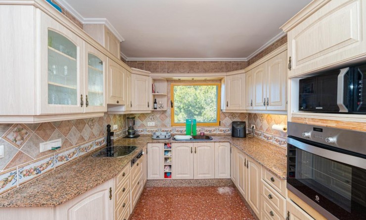 Reventa - Villa -
Moraira