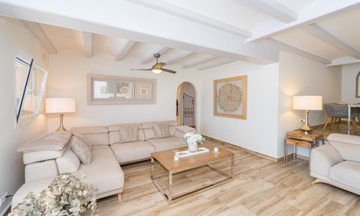 Reventa - Villa -
Moraira