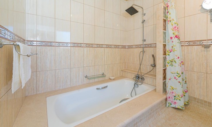 Reventa - Villa -
Moraira