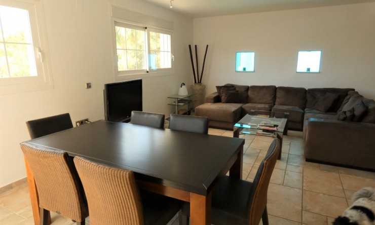 Wiederverkauf - Villa -
Altea