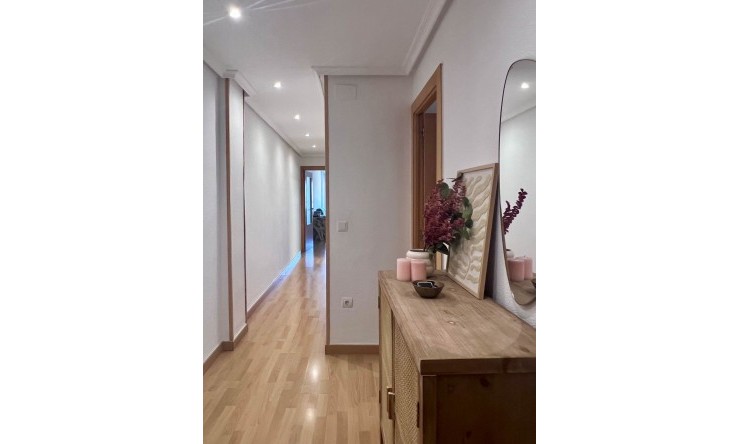 Resale - Apartment -
Calpe - Center