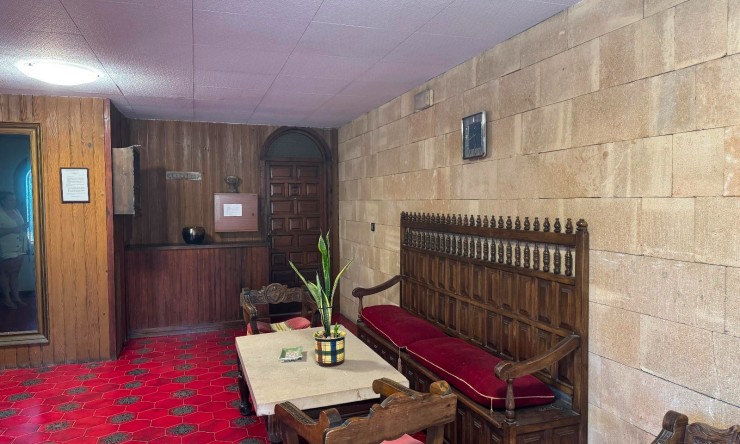 Resale - Apartment -
Albir