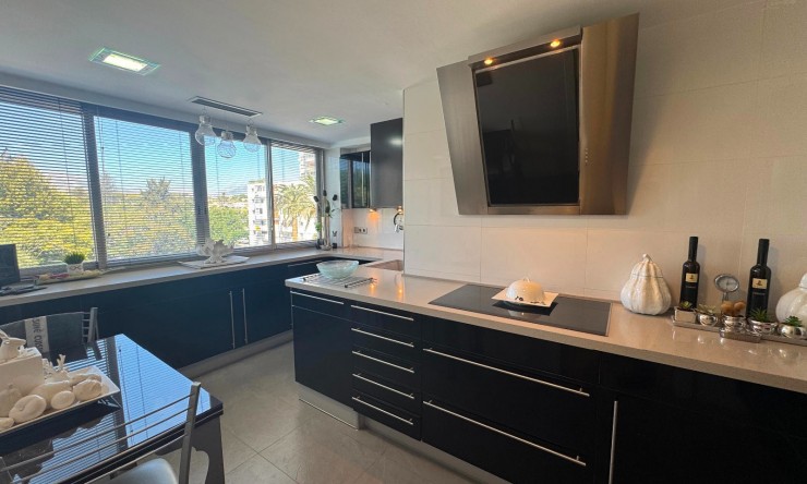 Resale - Apartment -
Albir