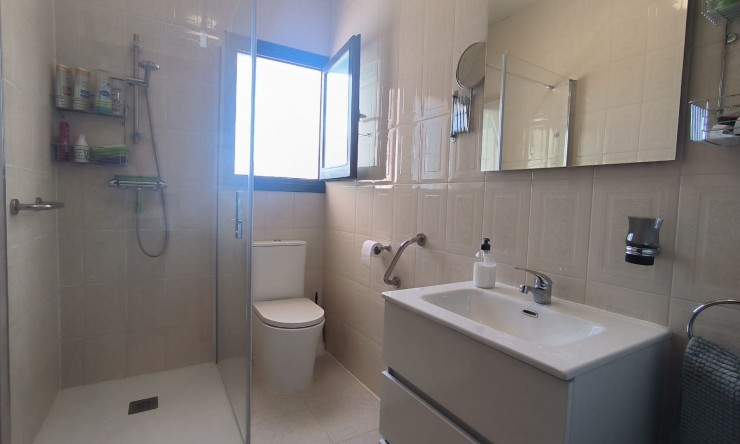 Herverkoop -  -
Callosa De Ensarrià