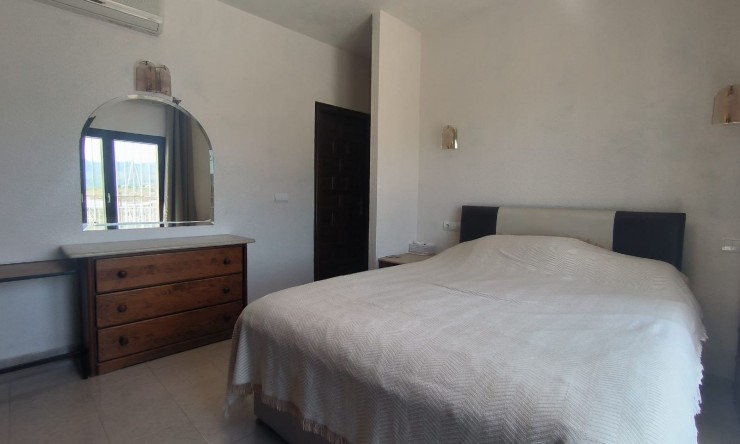 Herverkoop -  -
Callosa De Ensarrià