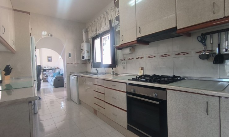 Herverkoop -  -
Callosa De Ensarrià