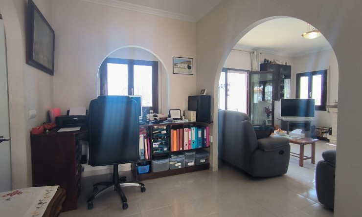 Herverkoop -  -
Callosa De Ensarrià