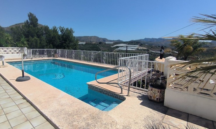 Herverkoop -  -
Callosa De Ensarrià