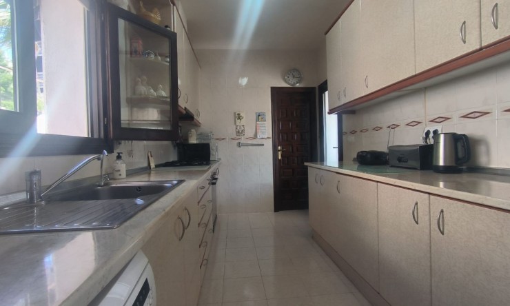 Herverkoop -  -
Callosa De Ensarrià