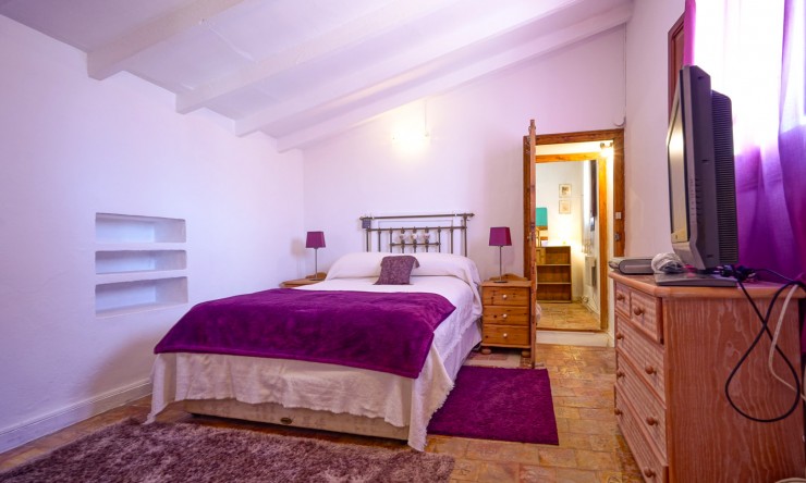 Resale - Villa -
Jávea - Tarraula