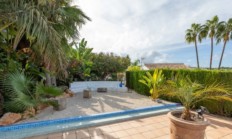 Resale - Villa -
Moraira - Paichi