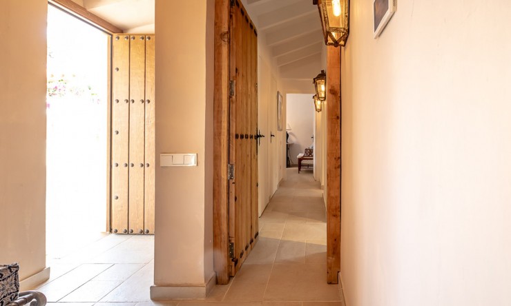 Resale - Villa -
Moraira - Paichi