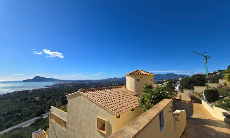 Rynek Wtórny - Willa -
Altea