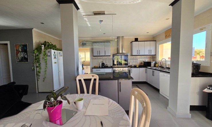 Rynek Wtórny - Willa -
Altea