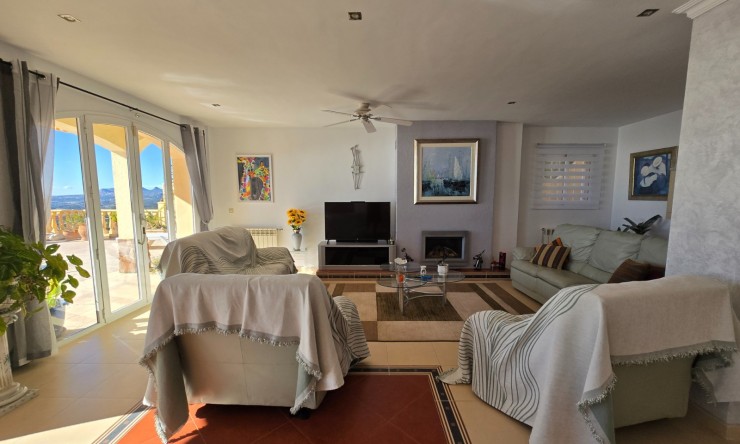 Rynek Wtórny - Willa -
Altea