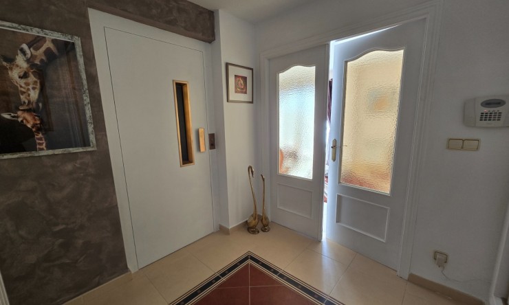 Rynek Wtórny - Willa -
Altea