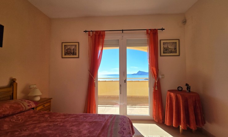 Rynek Wtórny - Willa -
Altea