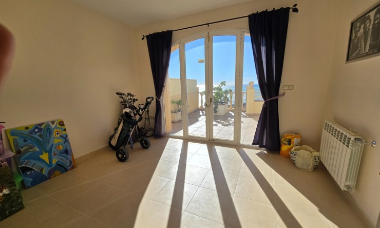 Rynek Wtórny - Willa -
Altea