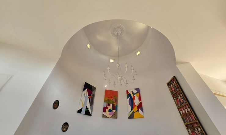 Rynek Wtórny - Willa -
Altea