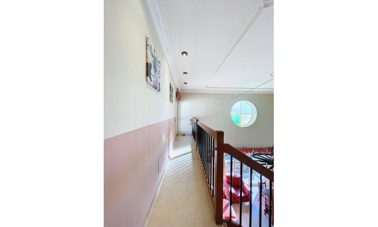 Rynek Wtórny -  -
Callosa De Ensarrià