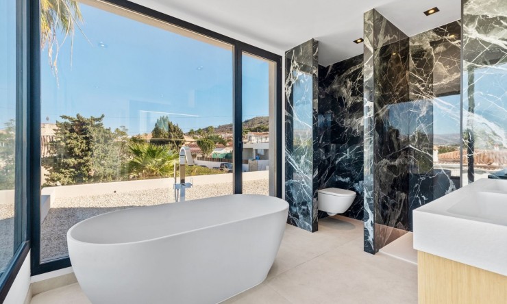 Wiederverkauf - Villa -
Albir