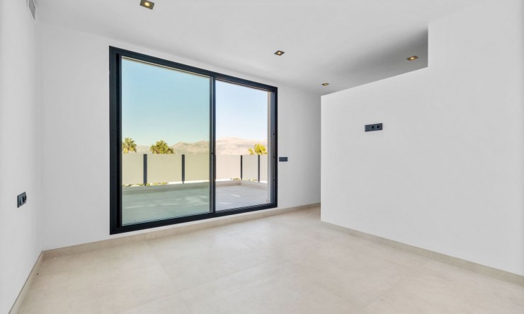 Wiederverkauf - Villa -
Albir