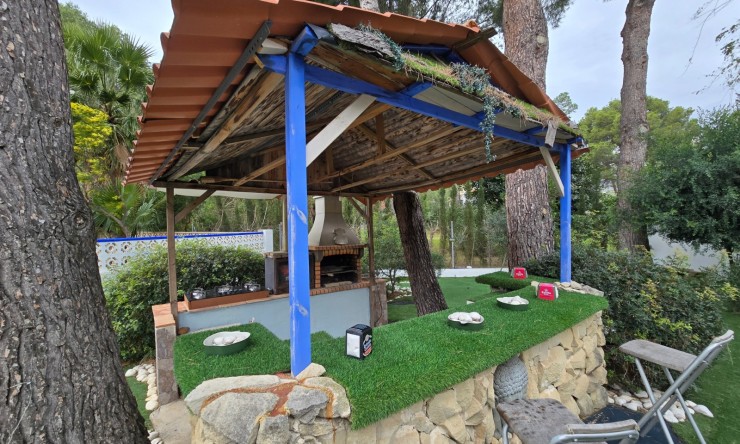 Wiederverkauf - Villa -
Altea