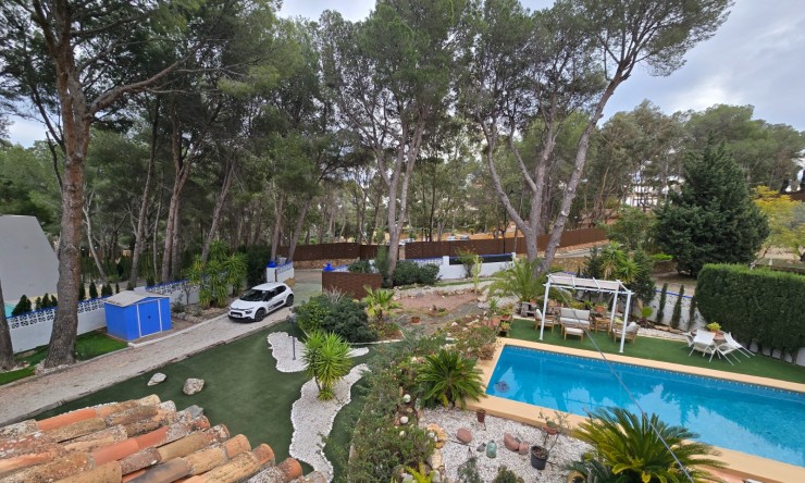 Wiederverkauf - Villa -
Altea