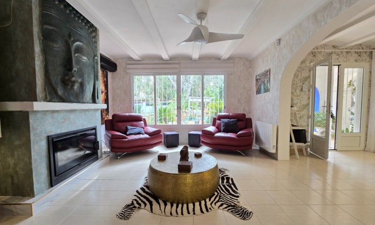 Wiederverkauf - Villa -
Altea