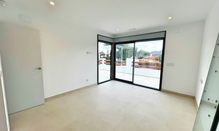 New Build - Villa -
Albir