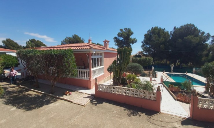 Herverkoop - Villa -
La Nucía - Coloma