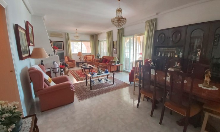 Herverkoop - Villa -
La Nucía - Coloma