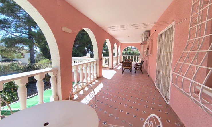 Herverkoop - Villa -
La Nucía - Coloma