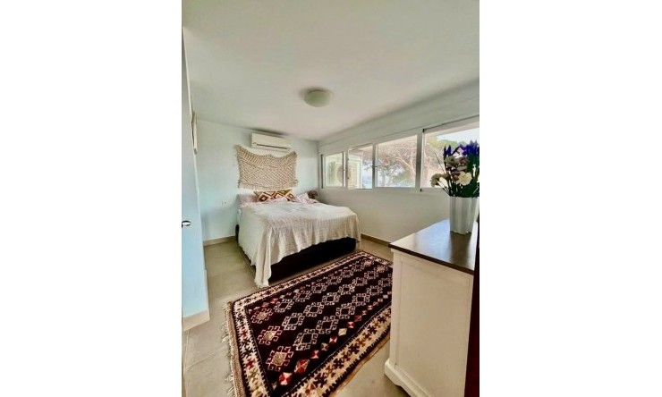 Wiederverkauf - Wohnung -
Altea