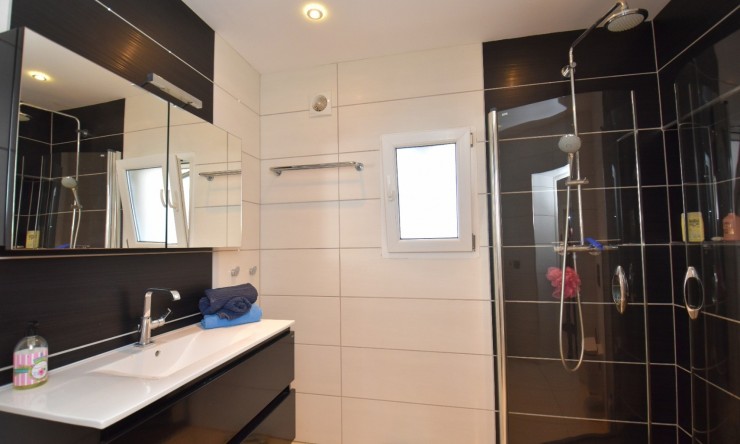 Revente - Villa -
Moraira