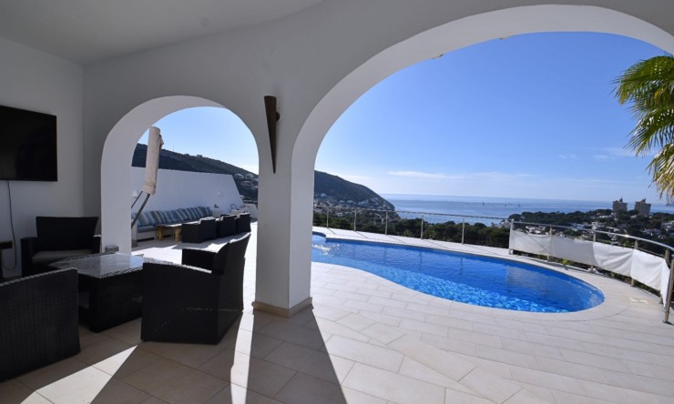 Revente - Villa -
Moraira
