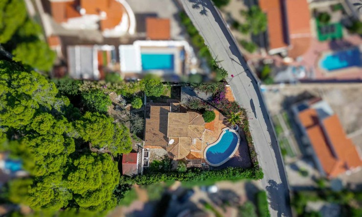 Rynek Wtórny - Willa -
Calpe - Ortenbach